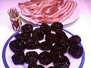 Ingrédients pour la recette : Pruneaux lardés
