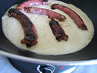 topinambour : Assiette de purée de topinambours et saucisses