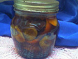 Image : Bocal de quetsches à l'eau de vie