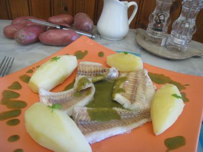 fumet de poisson : Plat de colin en sauce verte