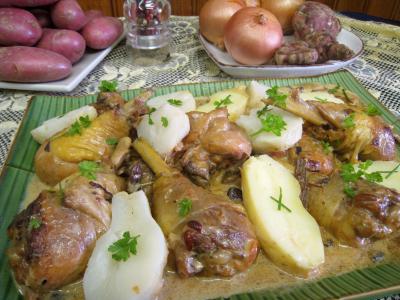 jaune d'oeuf : Assiette de service d'abatis et pilons en blanquette