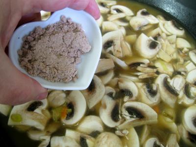 Velouté de cèpes à la landaise et son béret - 23.1