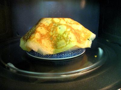 Coupelles de crêpes farcies aux encornets - 18.4