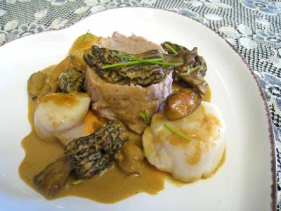 moule : Noix de Saint-Jacques aux morilles et à la purée de marrons