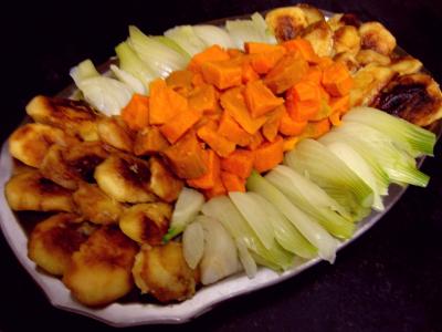 fenouil graines : Assiette de chapon aux pommes et légumes avec sauce au champagne et armagnac