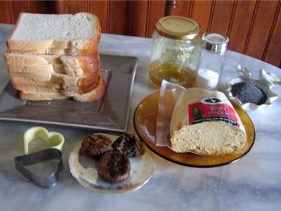 Ingrédients pour la recette : Canapés au coeur de foie gras