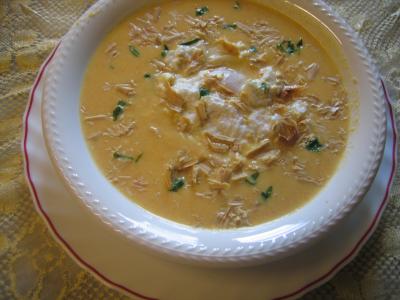 Recette Assiette de velouté de carottes au foie gras et son oeuf mollet
