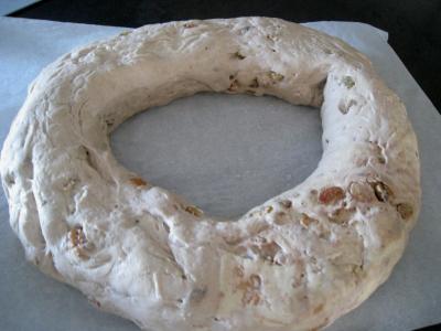 Couronne aux châtaignes, noix et raisins secs - 11.1