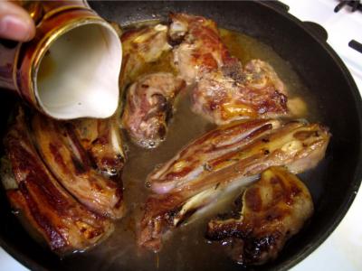 Recette Agneau aux violettes et aux graines de sésame