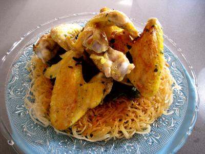 Recette Ailes de poulet aux nouilles croustillantes