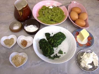 Ingrédients pour la recette : Cassolettes d'oeufs aux restes de purée de brocolis