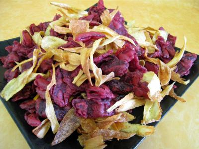 Chips de panais, pomme de terre et betteraves