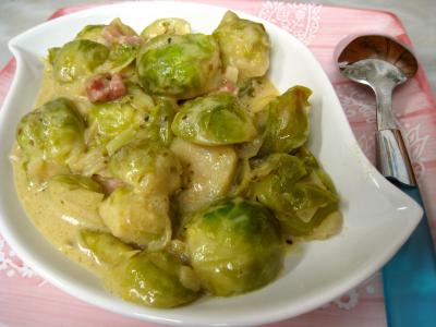 chou de bruxelles : Plat de choux de Bruxelles à la crème