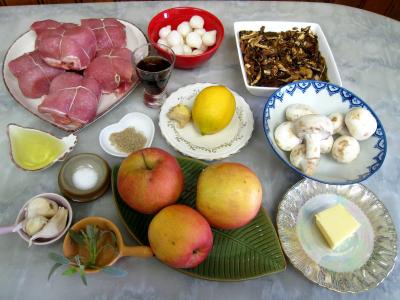 Ingrédients pour la recette : Paupiettes au citron, aux cèpes et aux pommes