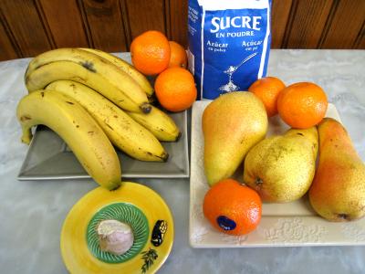Ingrédients pour la recette : Confiture de bananes et de poires au gingembre