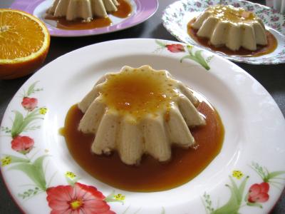 Panna cotta vanille à la sauce caramel