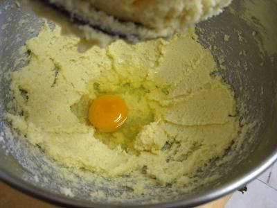 Quatre-quarts aux abricots et aux cerises - 6.4