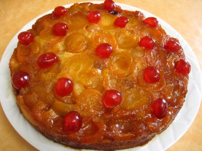 Quatre-quarts aux abricots et aux cerises - 11.1