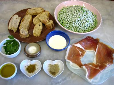 Ingrédients pour la recette : Soupe froide aux petits pois