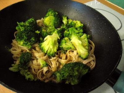 Tagliatelles d'épeautre aux brocolis et au magret - 7.2