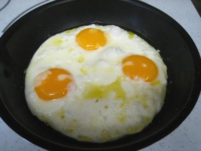 Recette Tartines à l'oeuf et au gruyère