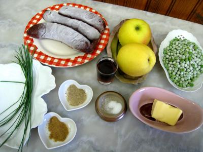 Ingrédients pour la recette : Boudin aux pommes et aux petits pois