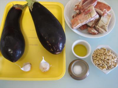 Ingrédients pour la recette : Aubergines farcies façon Libanaise