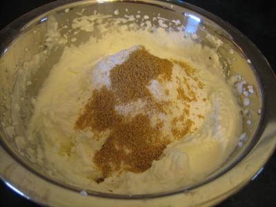 Mousse aux graines de tournesol et son coulis de fraises - 7.2