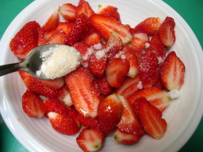 Soupe de violettes à l'ananas et aux fraises - 3.1