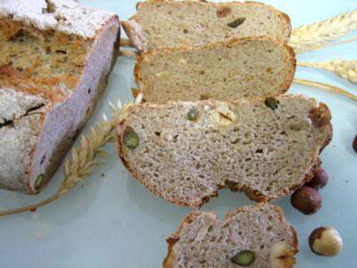 Pain à base de fruits : Pain de méteil aux pistaches et aux noisettes