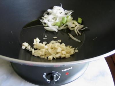 Blancs de poulet aux fanes de carottes - 6.3