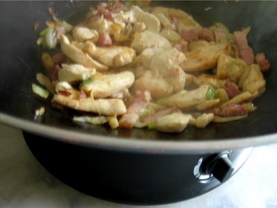 Blancs de poulet aux fanes de carottes - 7.2