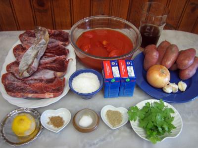 Ingrédients pour la recette : Boeuf au curry et aux pommes de terre