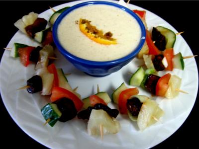 Escalope de veau : Assiette de brochettes à l'ananas minceur et sa sauce