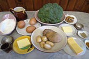 Ingrédients pour la recette : Crêpes aux brocolis et aux noix