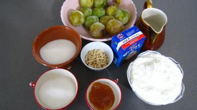Ingrédients pour la recette : Fromage blanc aux mirabelles