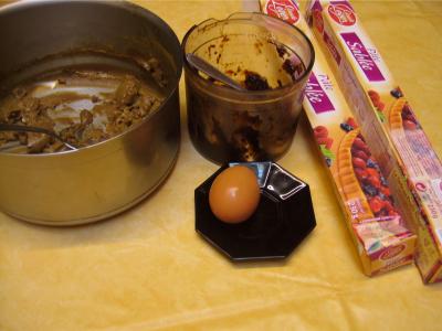 Ingrédients pour la recette : Bouchées aux pruneaux et à la crème au jus de café