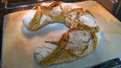 Pain couronne aux noix - 6.4