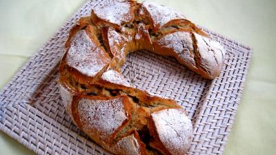 Pains & pâtes : Pain couronne aux noix
