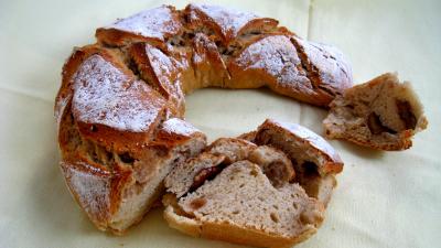Recette Pain couronne aux noix