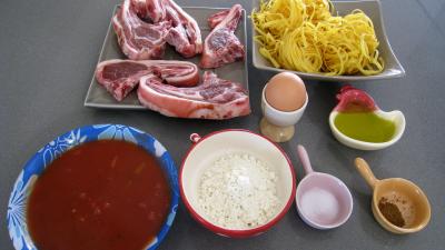 Ingrédients pour la recette : Côtes d'agneau panées