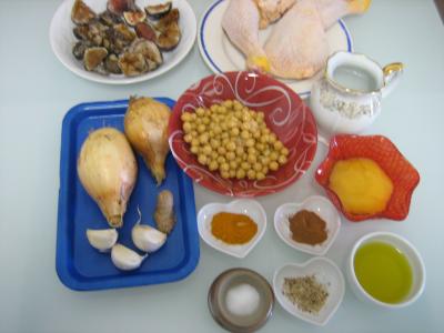 Ingrédients pour la recette : Poulet aux figues et au miel à la marocaine