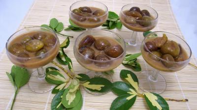sucre vanillé : Verrines de poêlée de figues au caramel