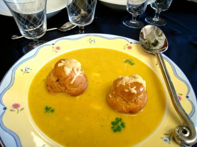 fromage de chèvre : Assiette de velouté de citrouille au chèvre