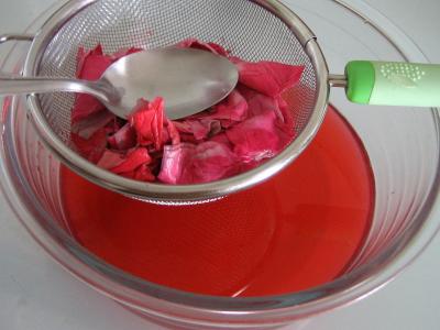 Recette Vinaigre de roses