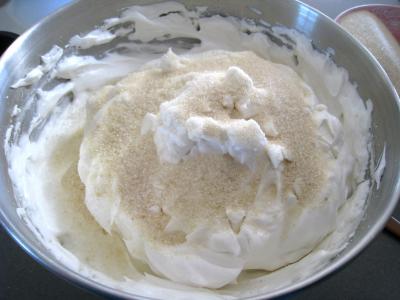 Chenilles de meringue à la noix de coco - 5.4