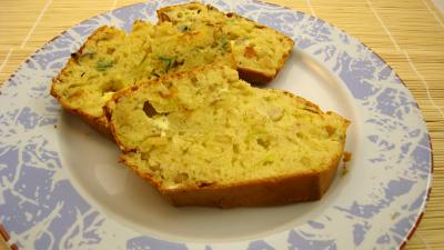 Recette Cake aux pignons et aux poireaux