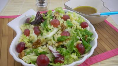 pâte alimentaire : Ramequin de salade de coquillettes aux noix