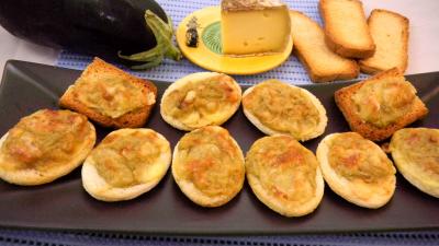 four : Plat de canapés aux aubergines