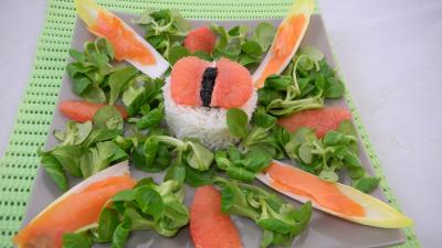 Recette Salade de truite fumée et sa brochette de viandes
